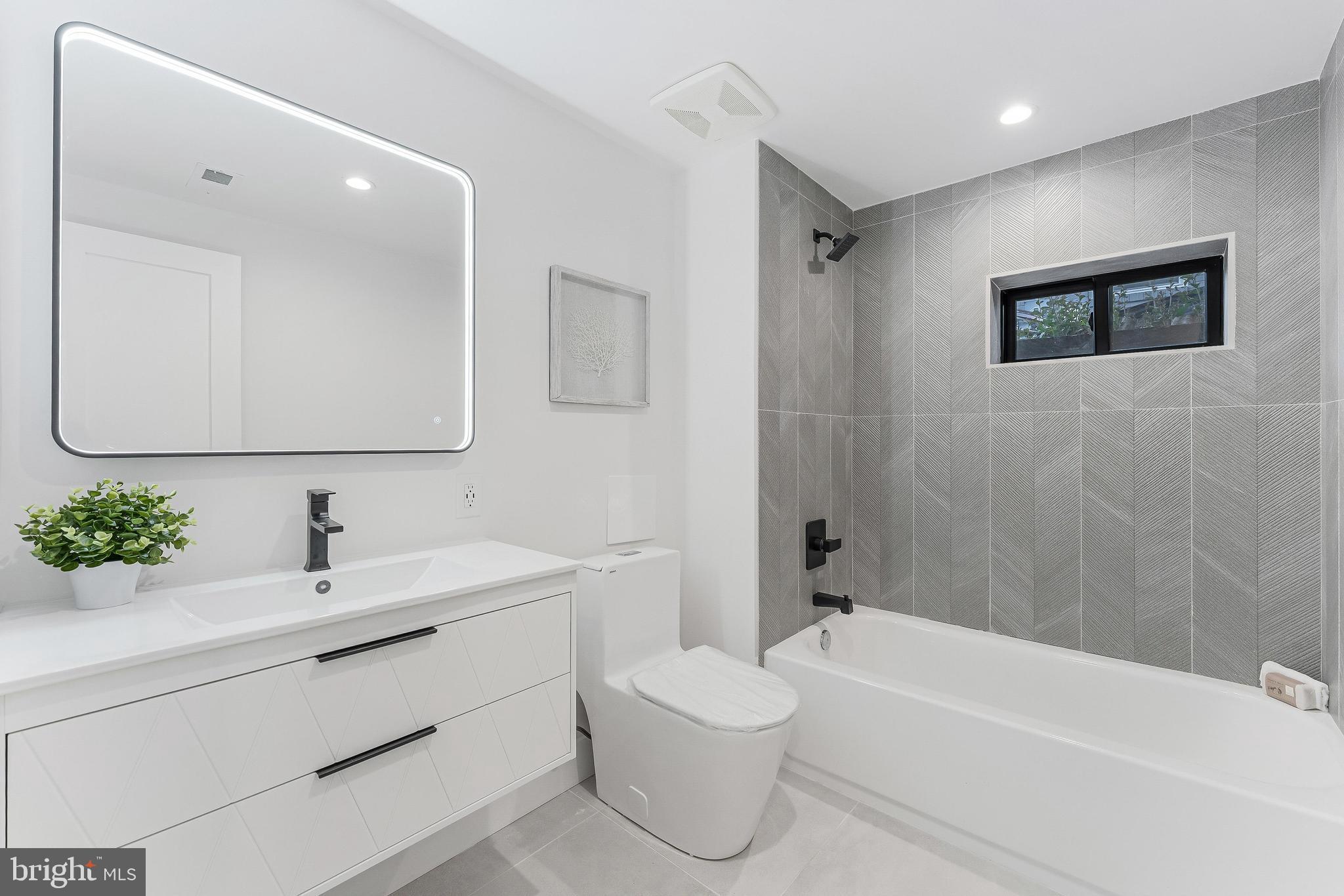 SUMMIT VEITCH - Residential