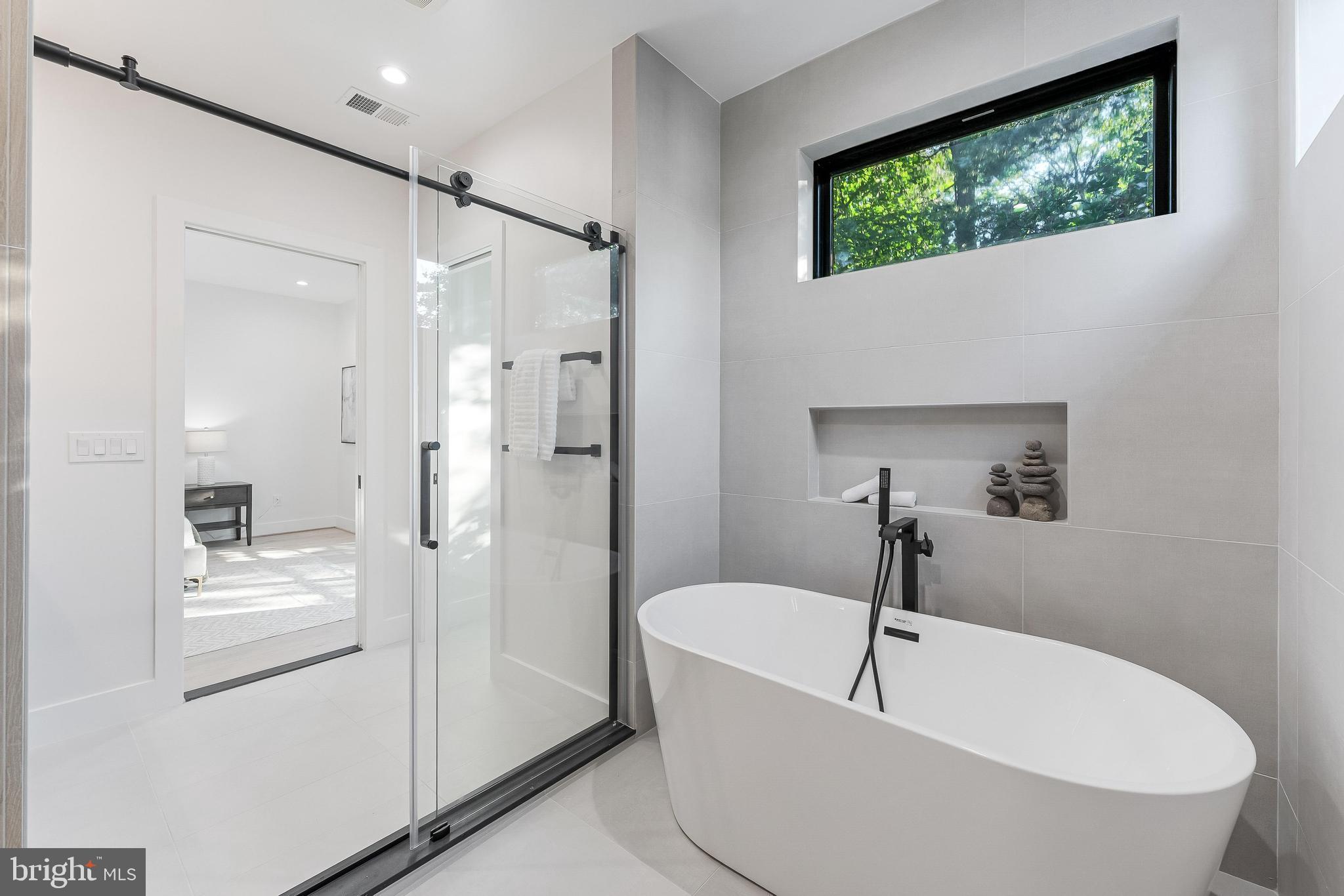 SUMMIT VEITCH - Residential