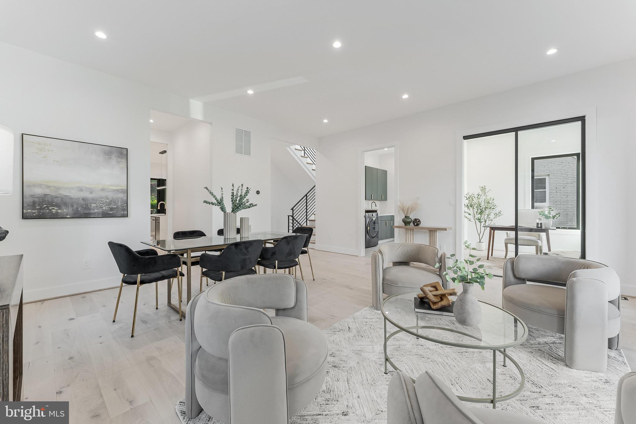 SUMMIT VEITCH - Residential