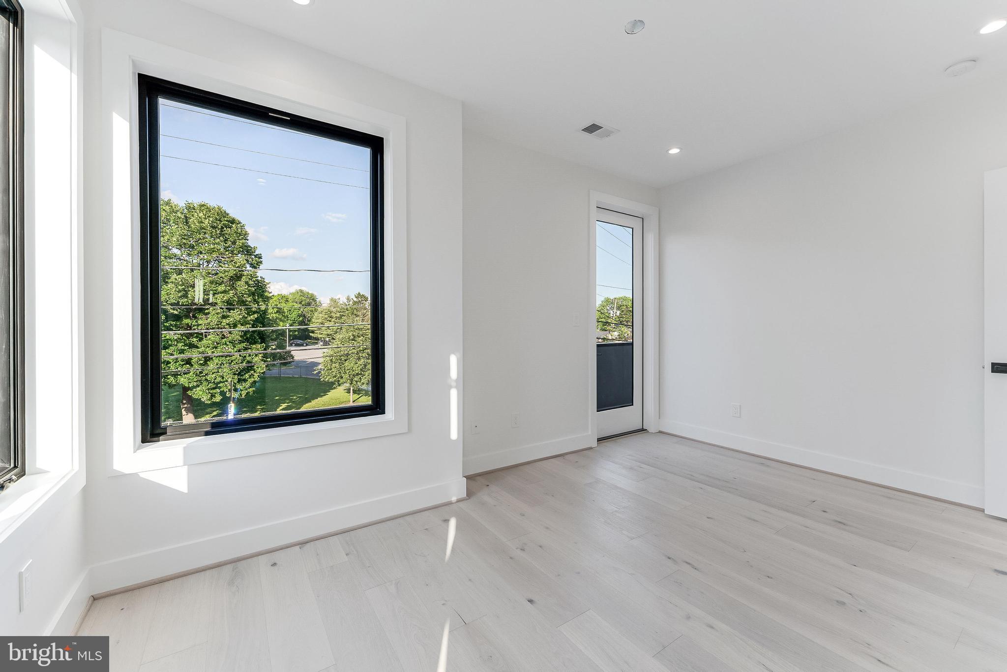 SUMMIT VEITCH - Residential