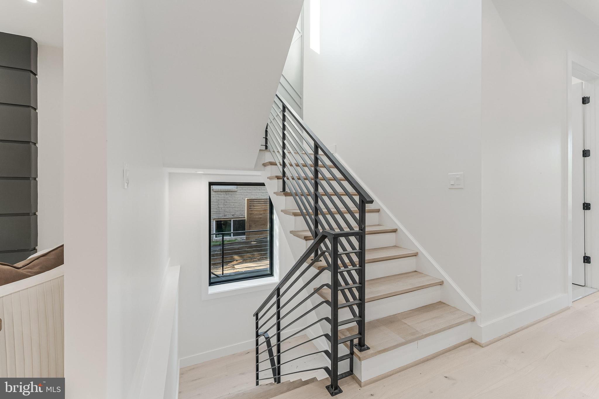 SUMMIT VEITCH - Residential