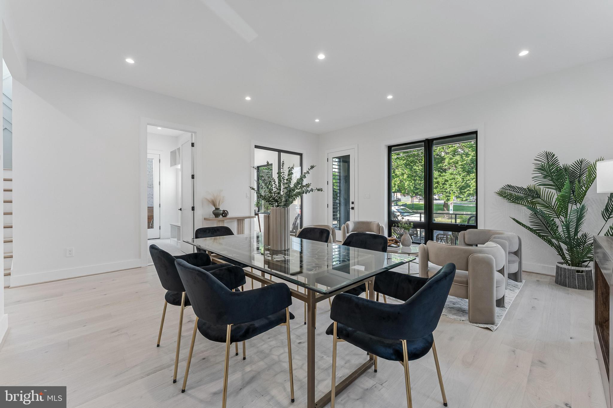 SUMMIT VEITCH - Residential