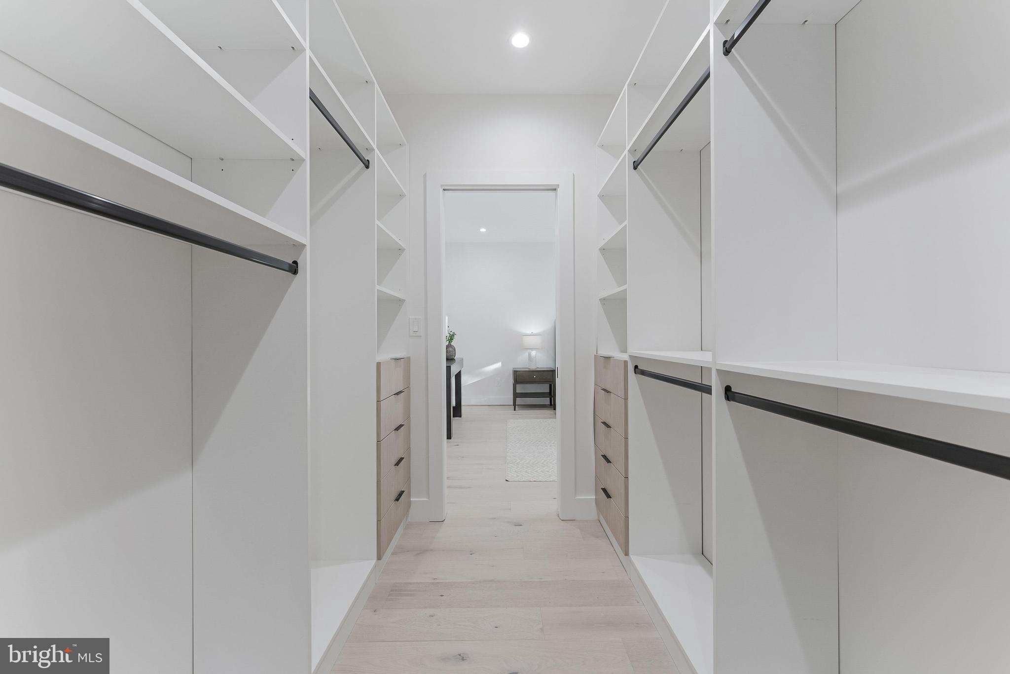 SUMMIT VEITCH - Residential