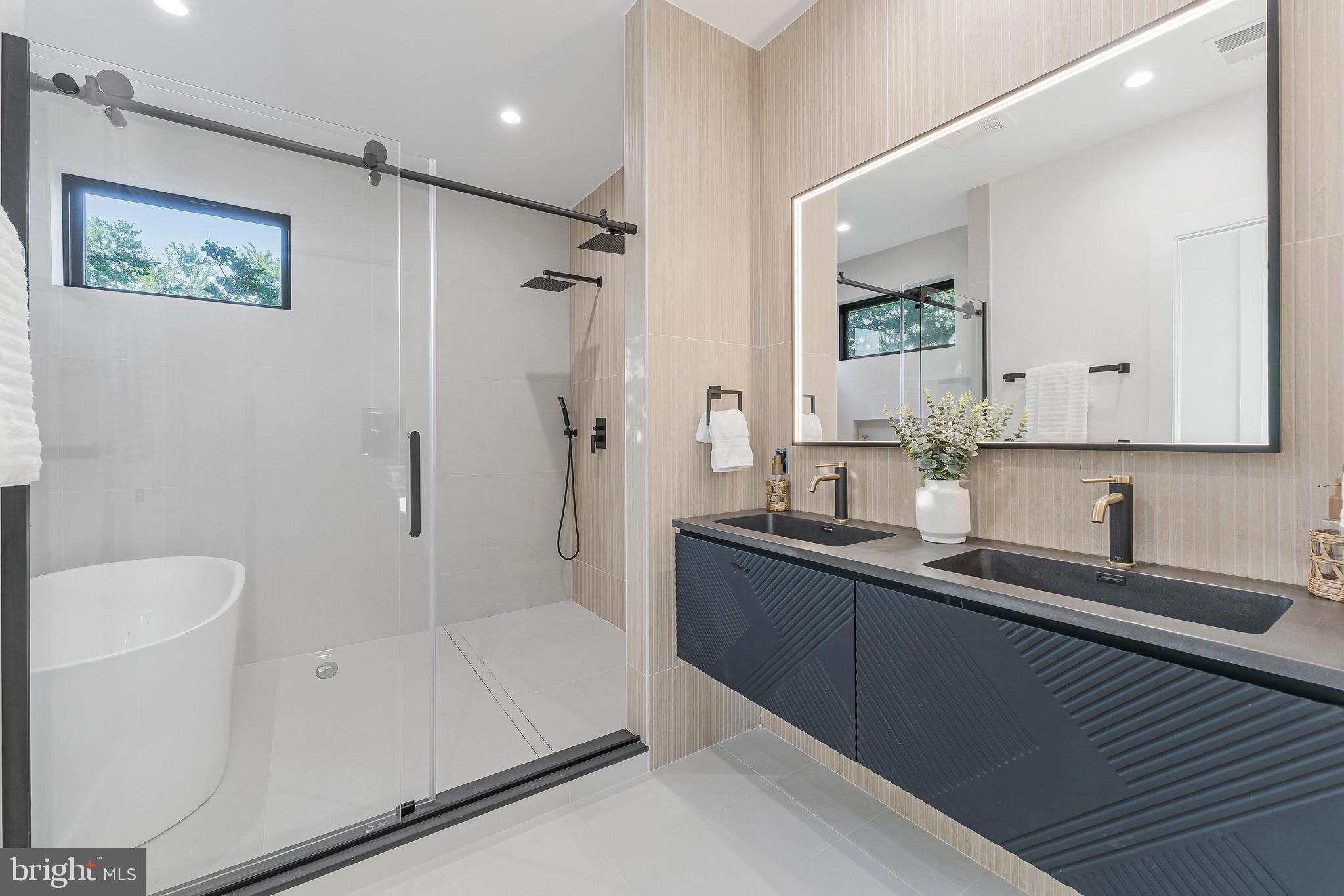 SUMMIT VEITCH - Residential