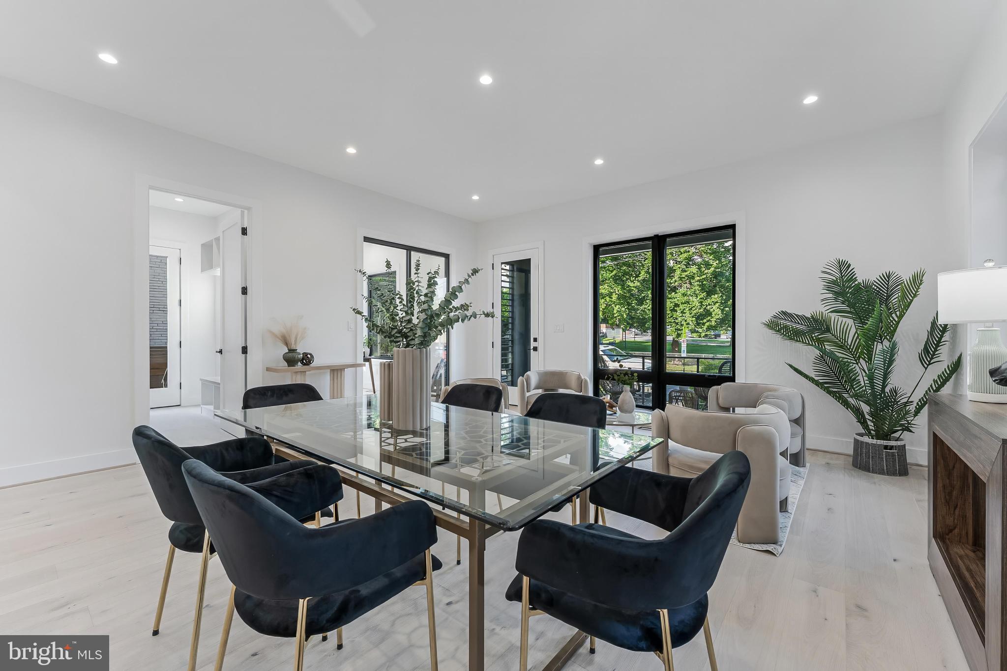 SUMMIT VEITCH - Residential