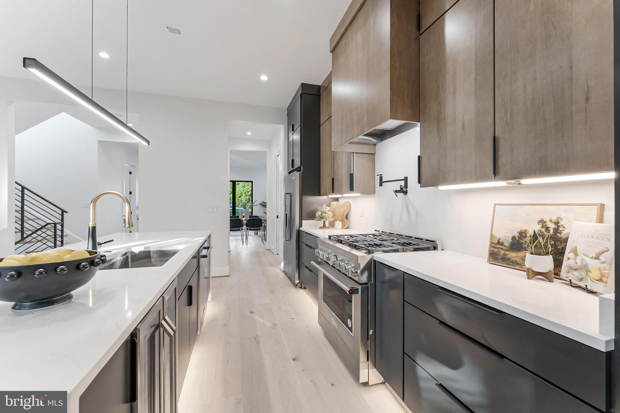 SUMMIT VEITCH - Residential