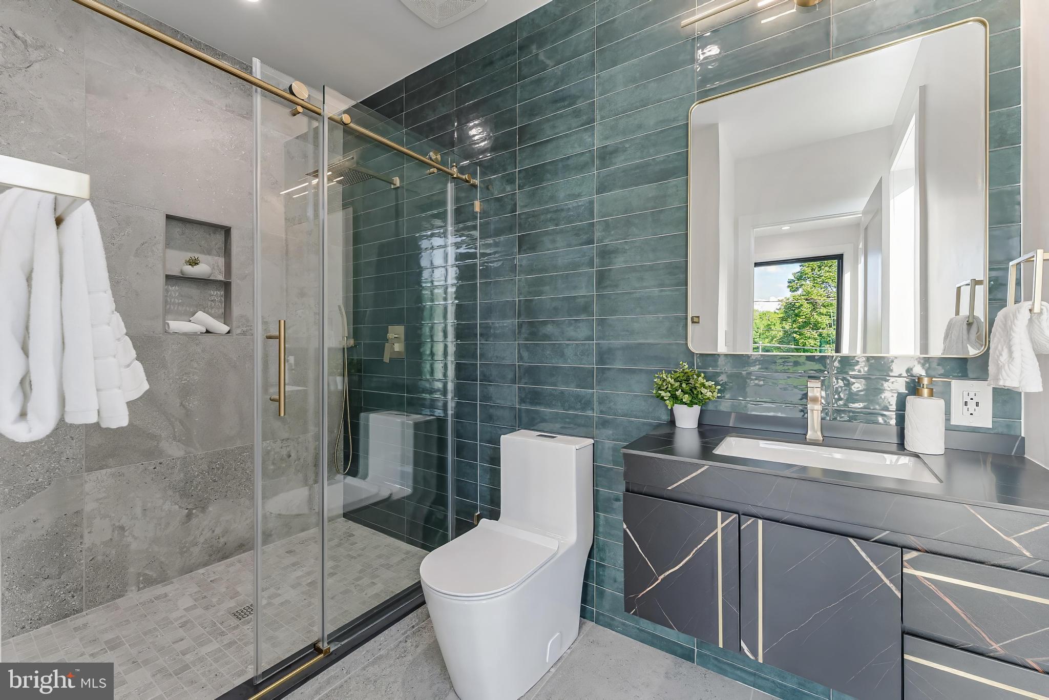 SUMMIT VEITCH - Residential