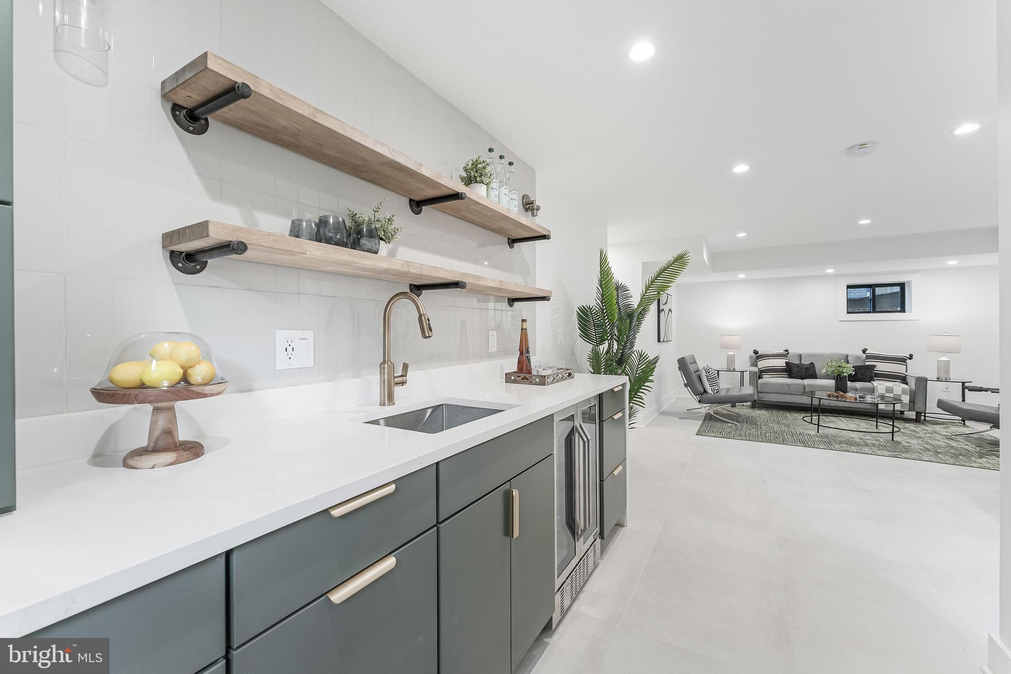 SUMMIT VEITCH - Residential