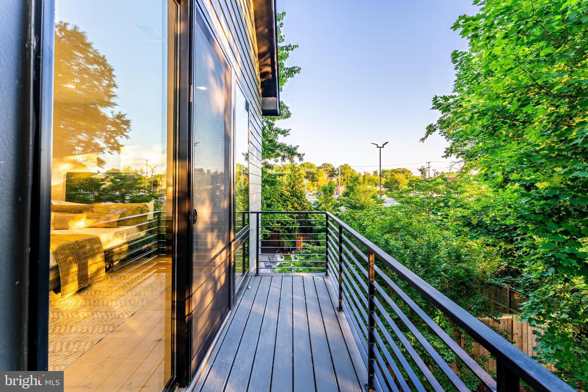 SUMMIT VEITCH - Residential