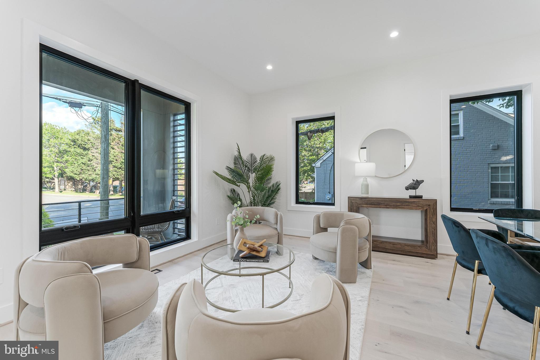 SUMMIT VEITCH - Residential