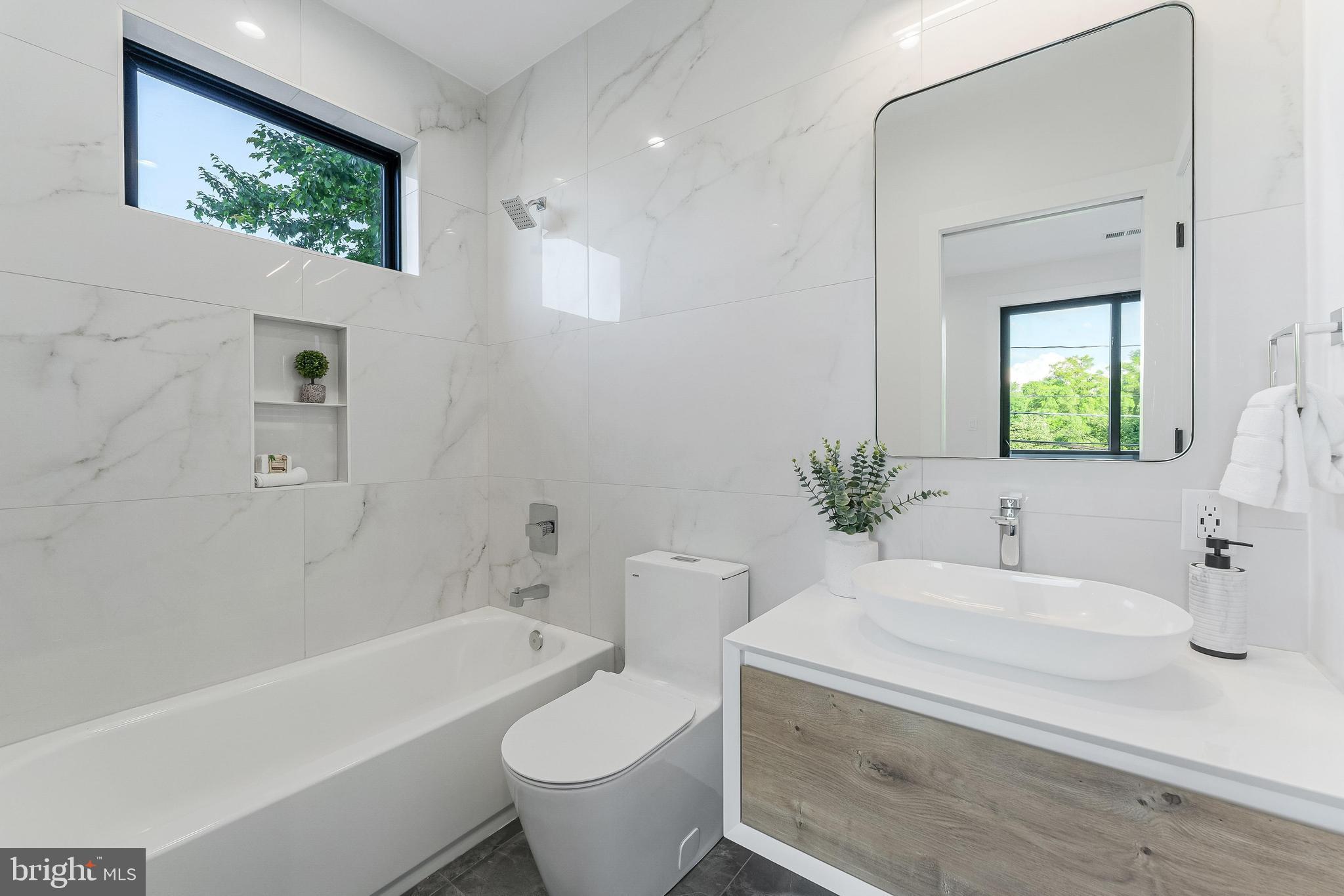 SUMMIT VEITCH - Residential