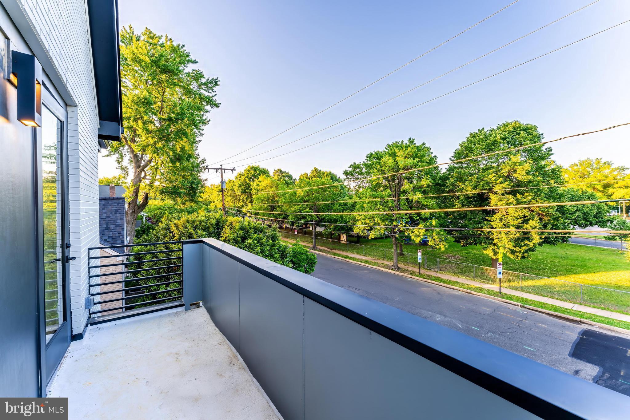 SUMMIT VEITCH - Residential