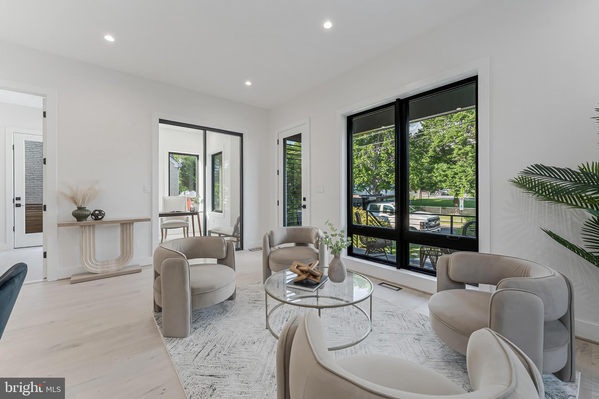 SUMMIT VEITCH - Residential