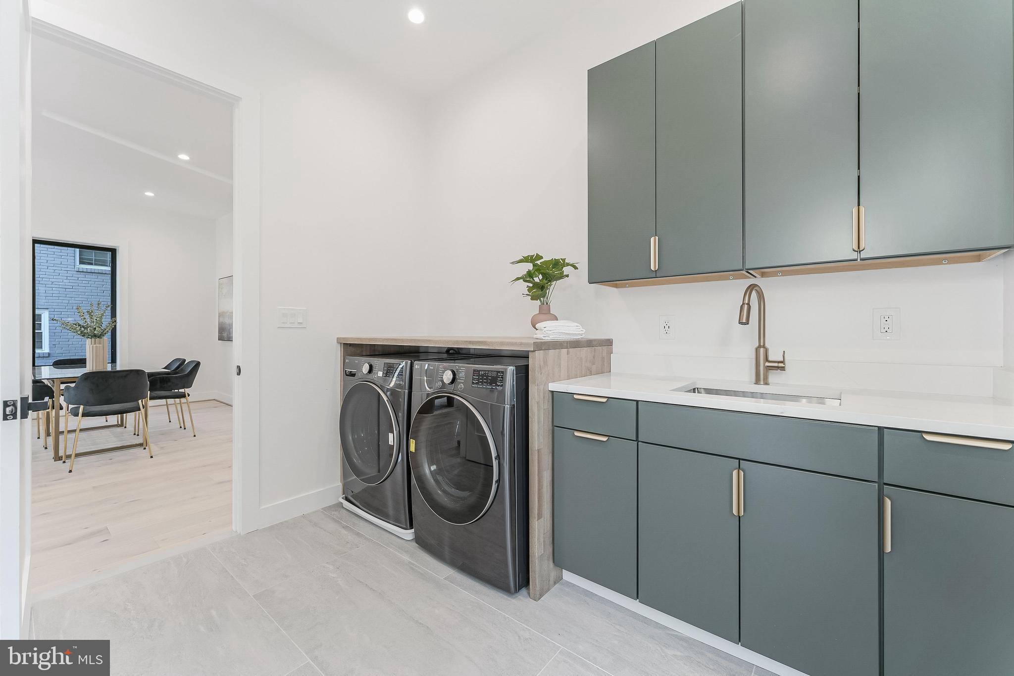 SUMMIT VEITCH - Residential