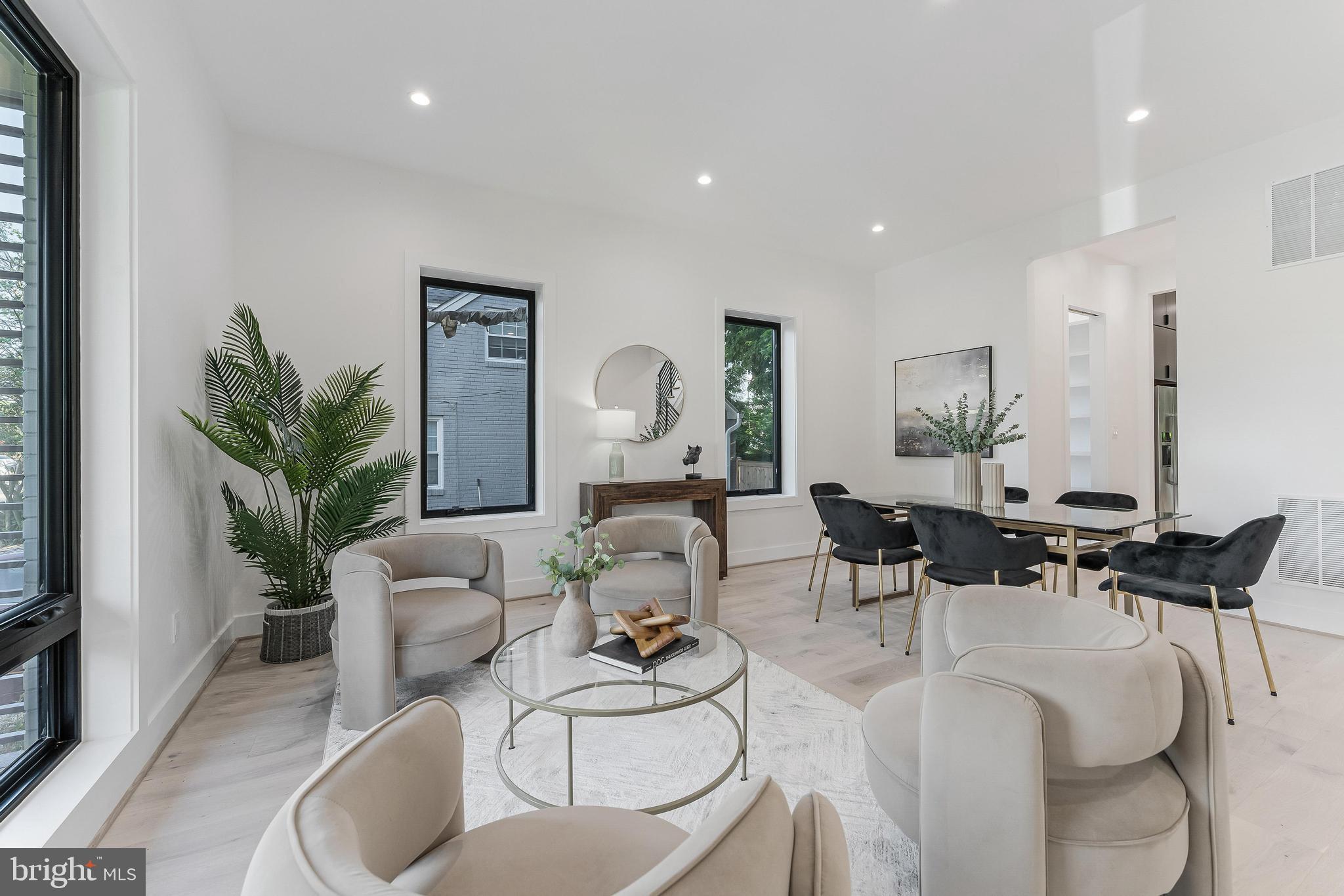 SUMMIT VEITCH - Residential