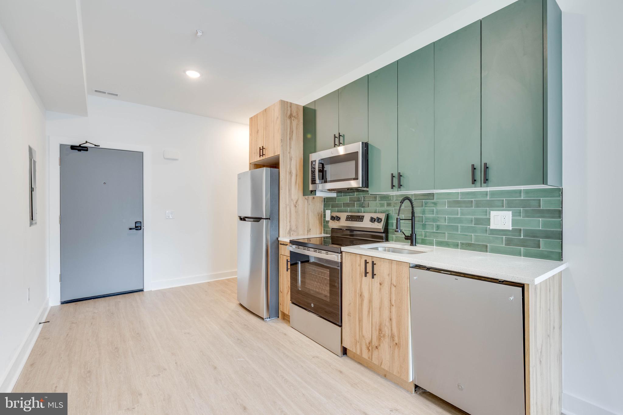 Welcome to this stunning, newly built home with modern finishes and spacious living areas. This property features: Hardwood flooring throughout the unit, Quartz countertops, brand new Stainless Steel Appliances, and ample cabinetry. With plenty of natural light, in unit washer/dryer for convenience, and contemporary design, this home is perfect for those seeking comfort and style. Unit 3 also has a roof deck. Don’t miss the chance to make this new construction your next home!
Tenants are responsible for the following utilities:
Water $50/mo flat fee (up to 2 people)
Electric (based on usage)
NO GAS
Internet