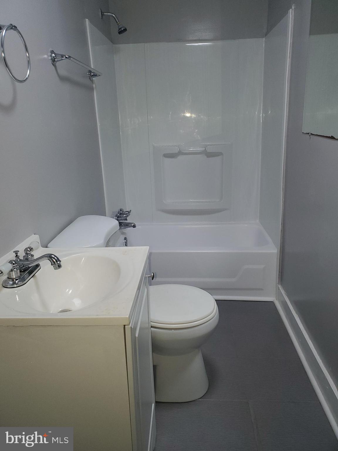 KENSINGTON - Residential Lease