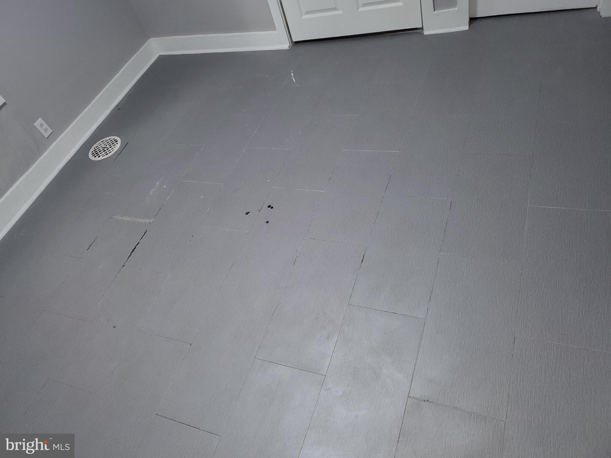 KENSINGTON - Residential Lease