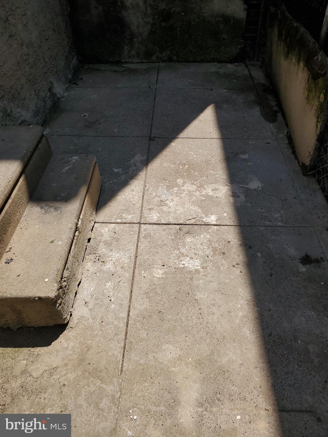 KENSINGTON - Residential Lease