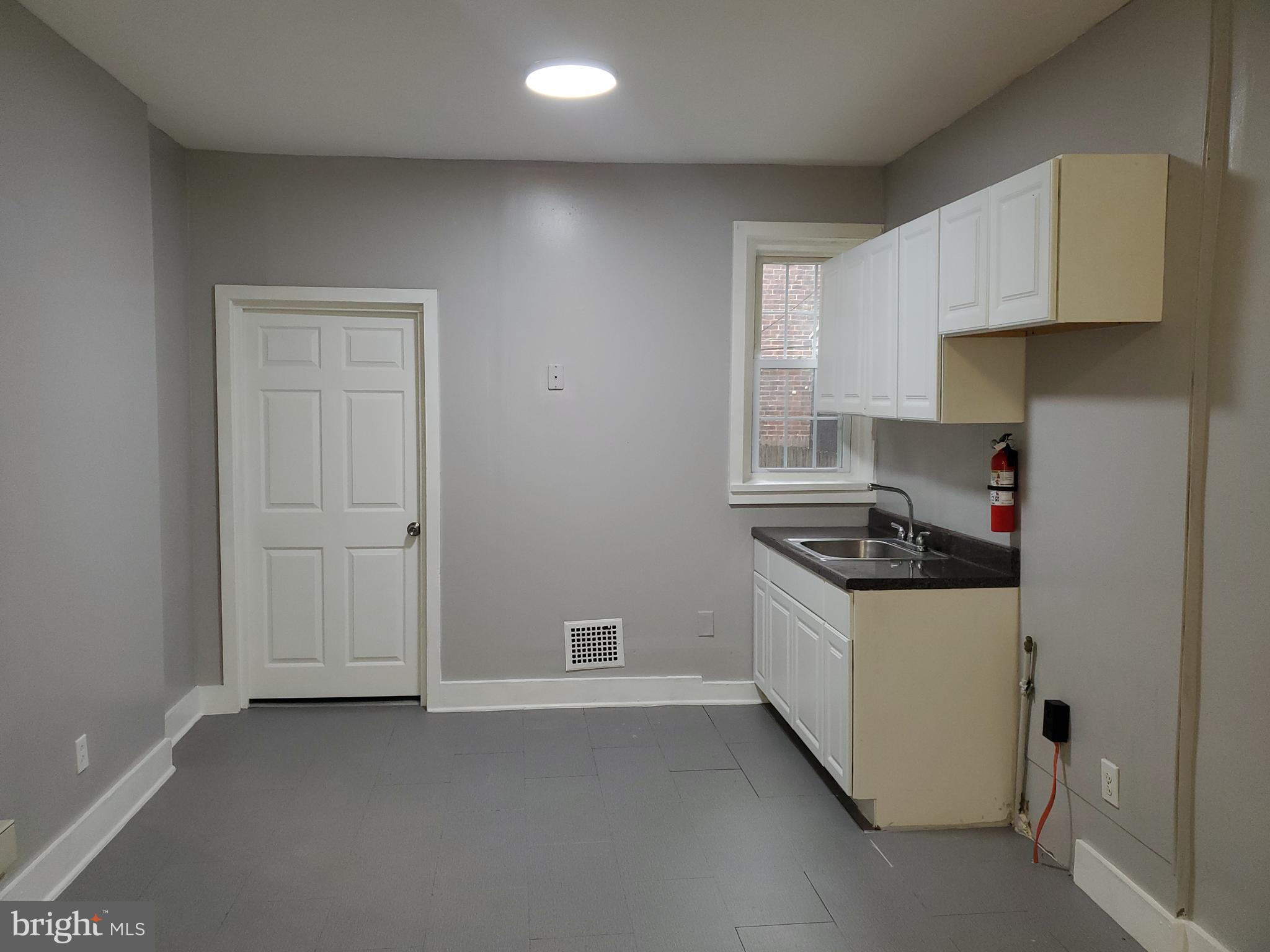 KENSINGTON - Residential Lease