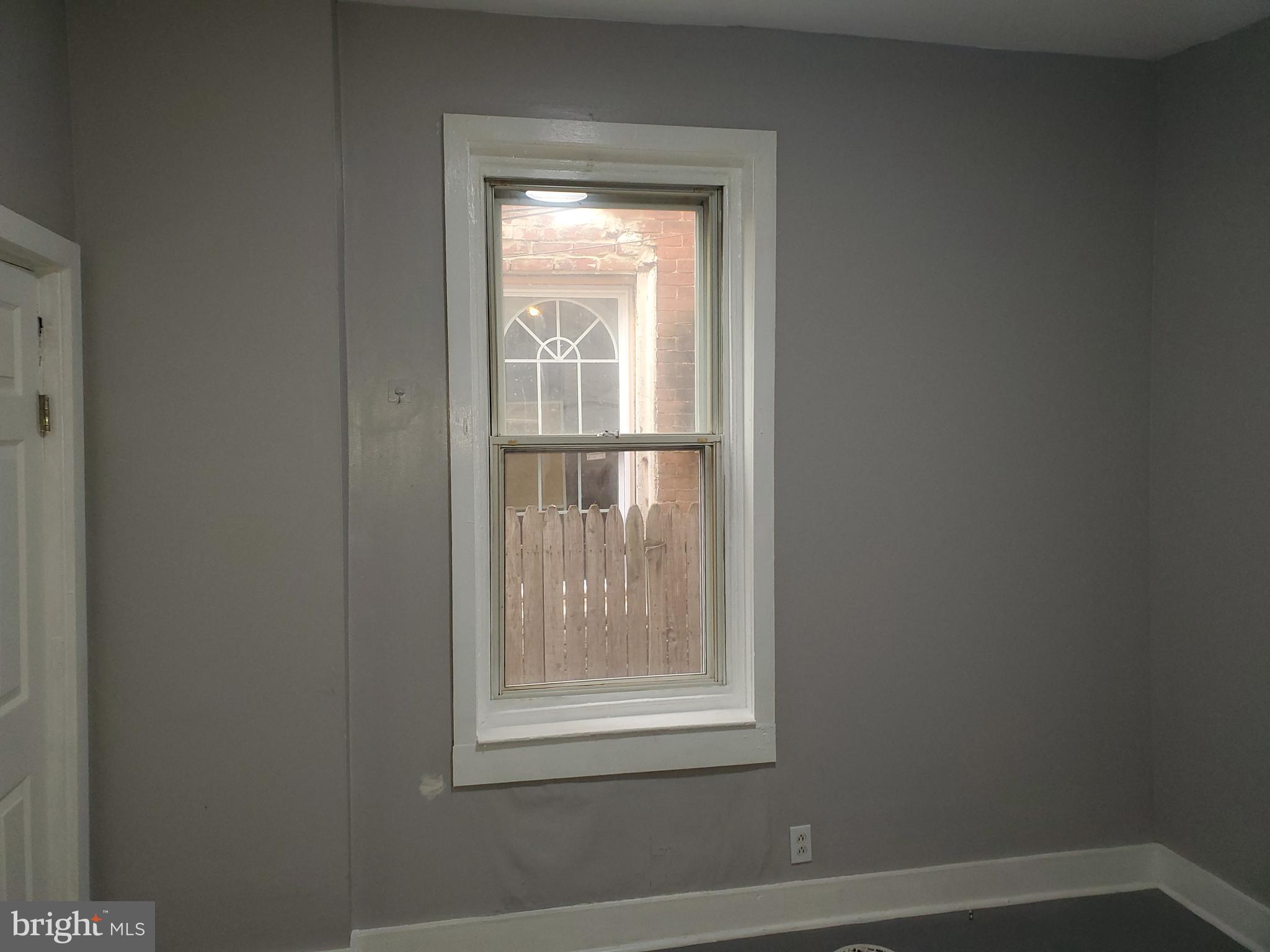 KENSINGTON - Residential Lease