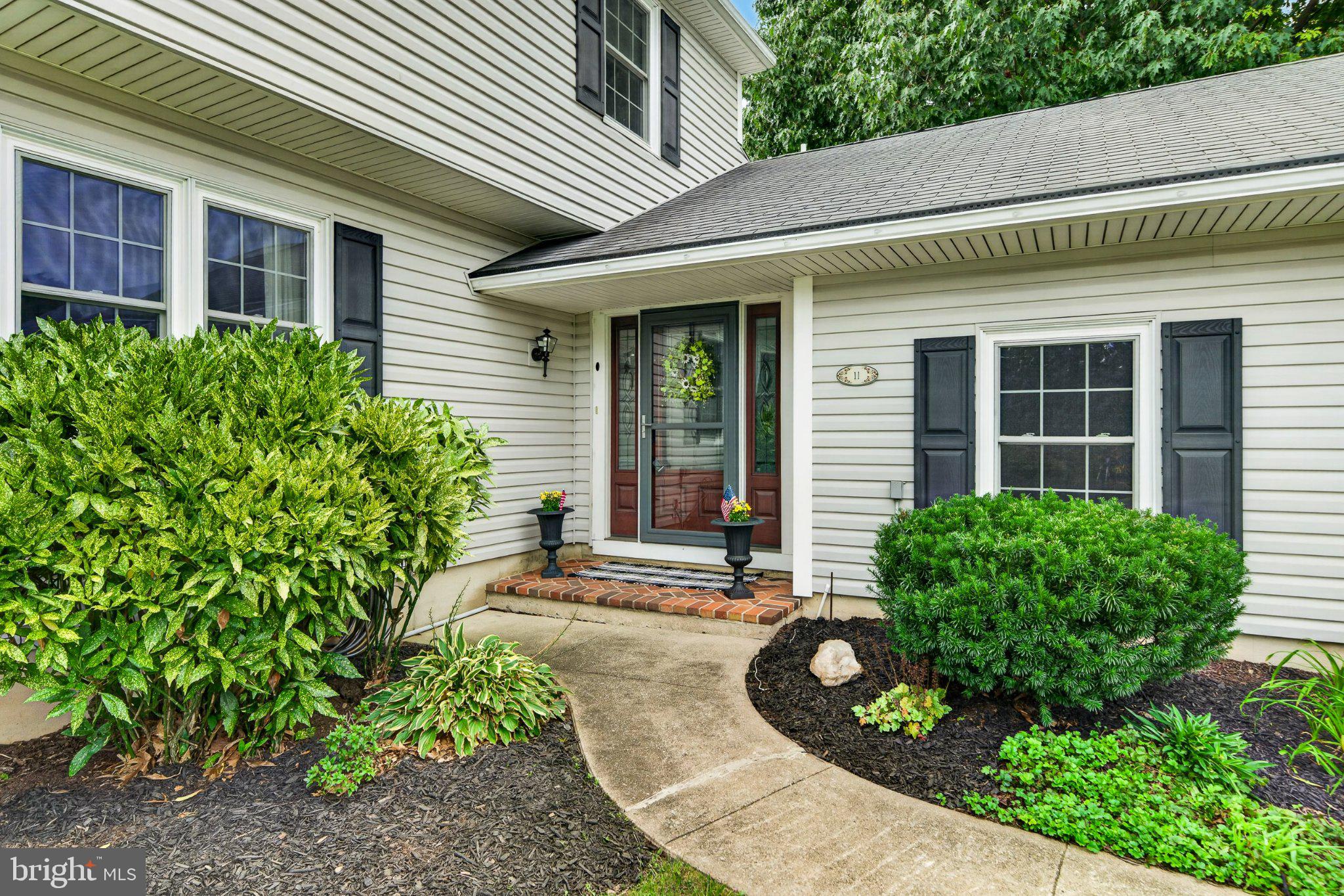 11 MAIN LIN DRIVE