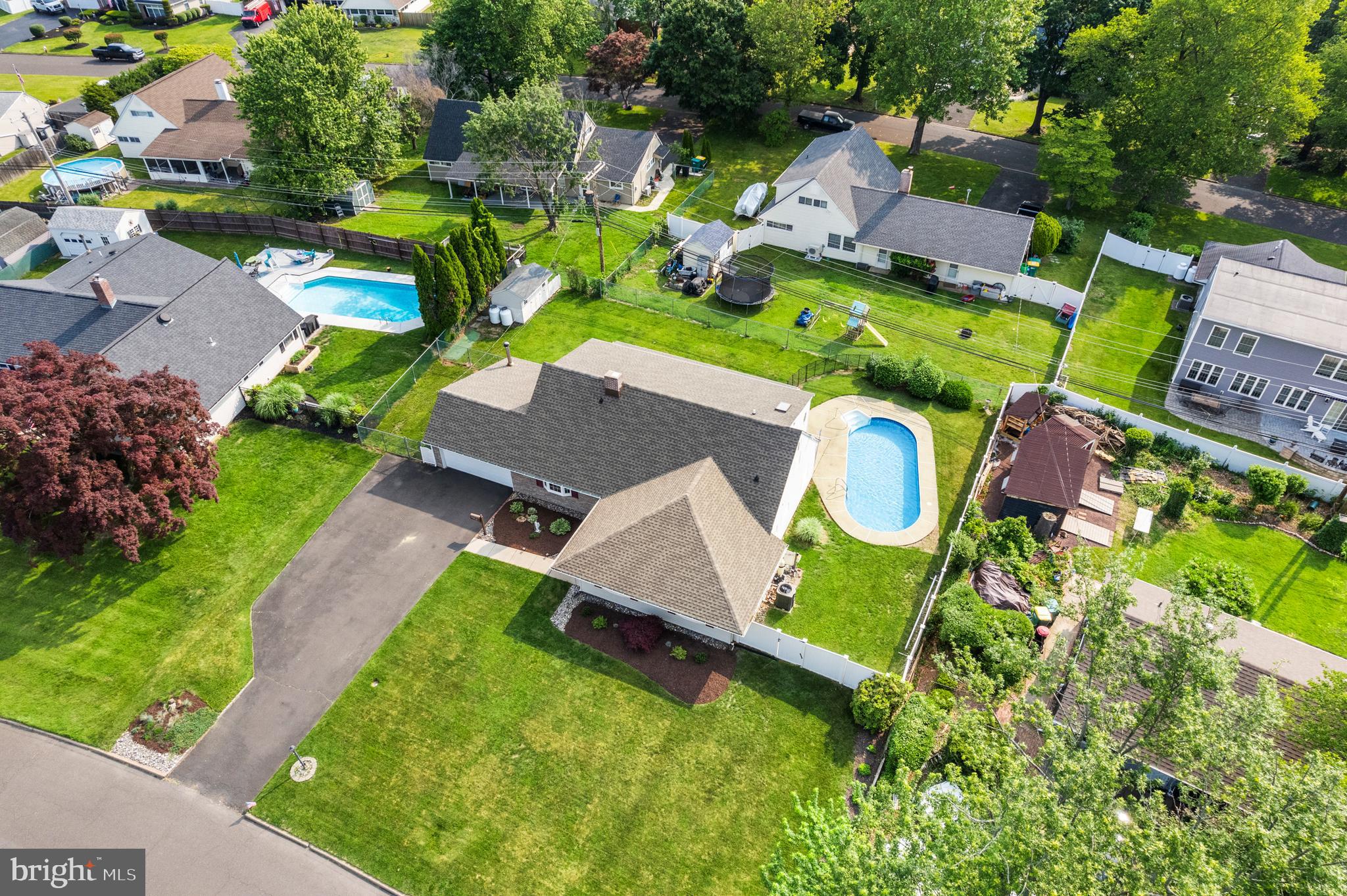 18 STEEPLEBUSH ROAD