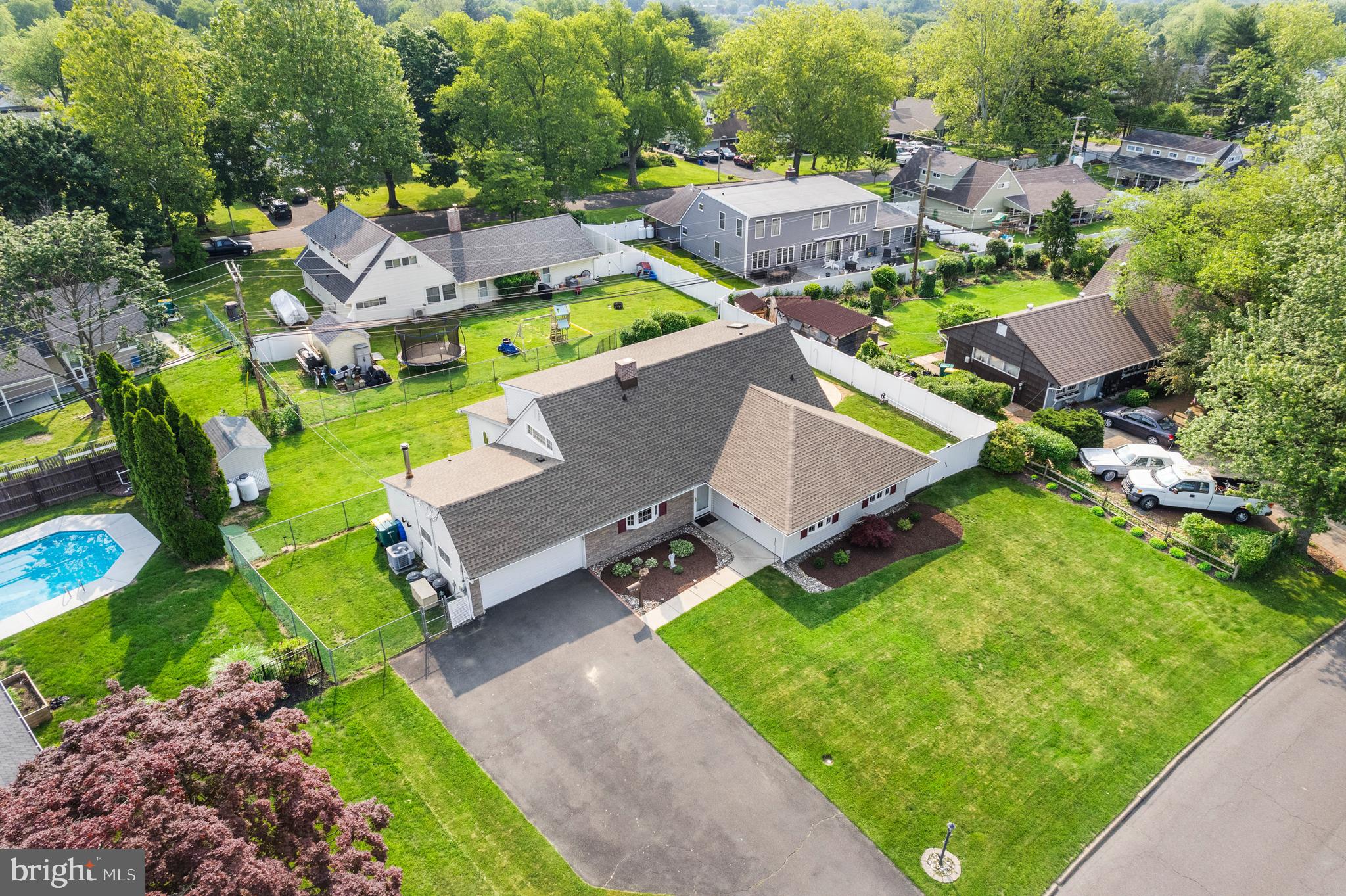 18 STEEPLEBUSH ROAD