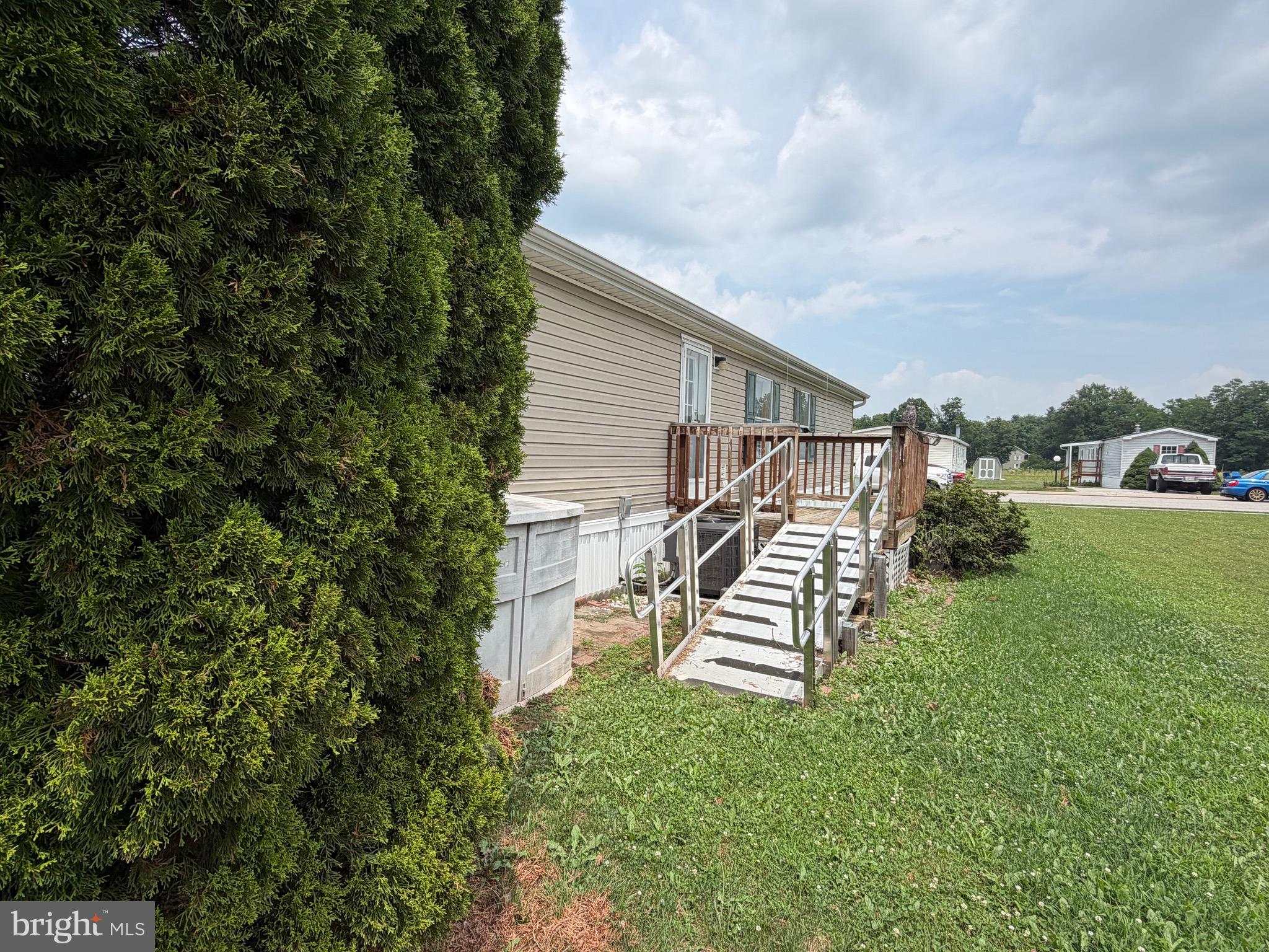29 HAMPSHIRE DRIVE
