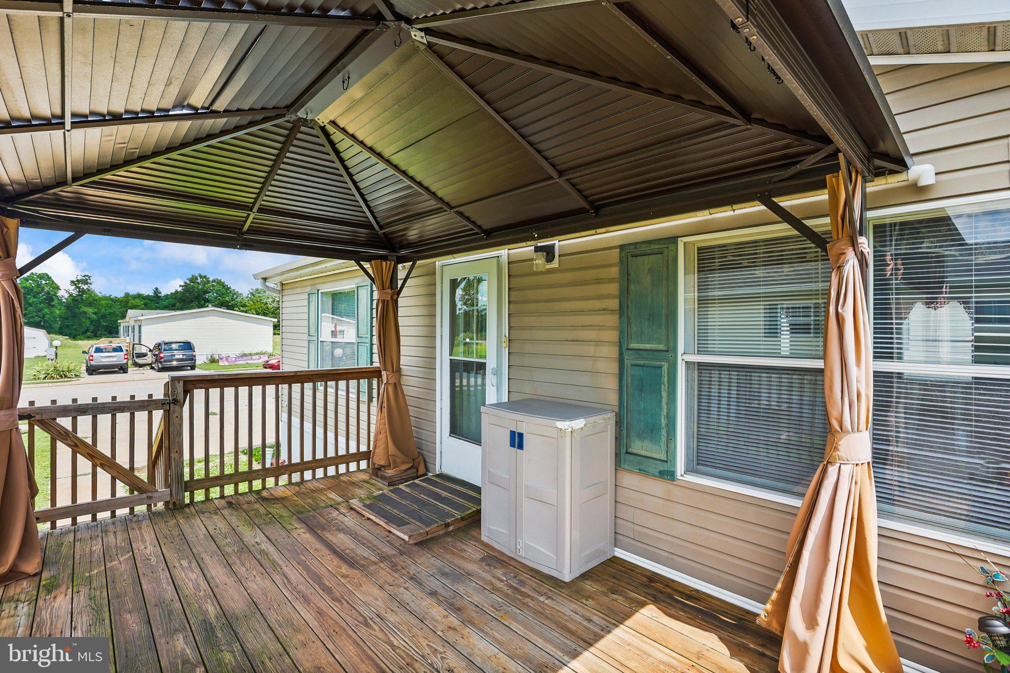 29 HAMPSHIRE DRIVE