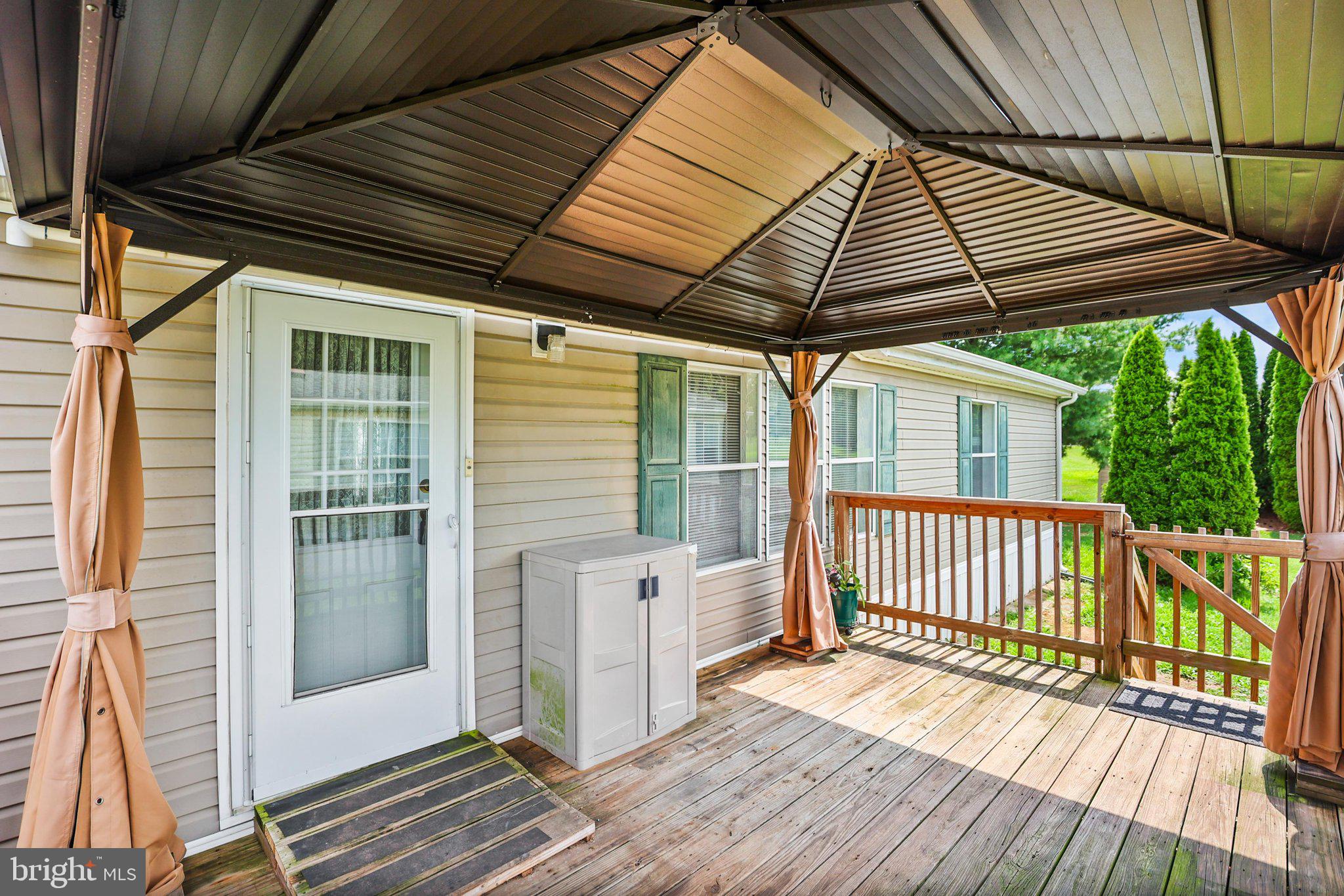 29 HAMPSHIRE DRIVE