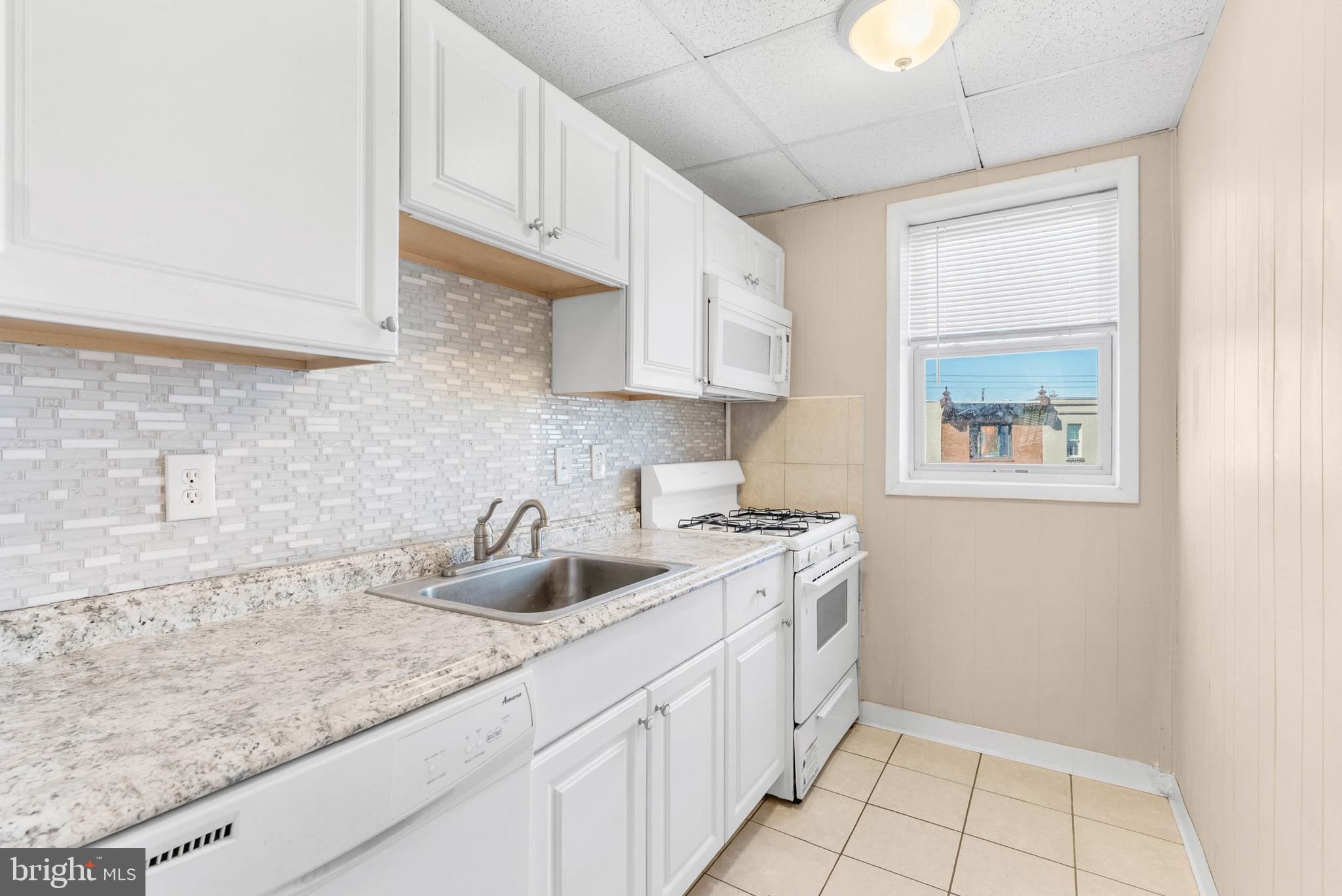 EAST PASSYUNK CROSSING - Residential Lease