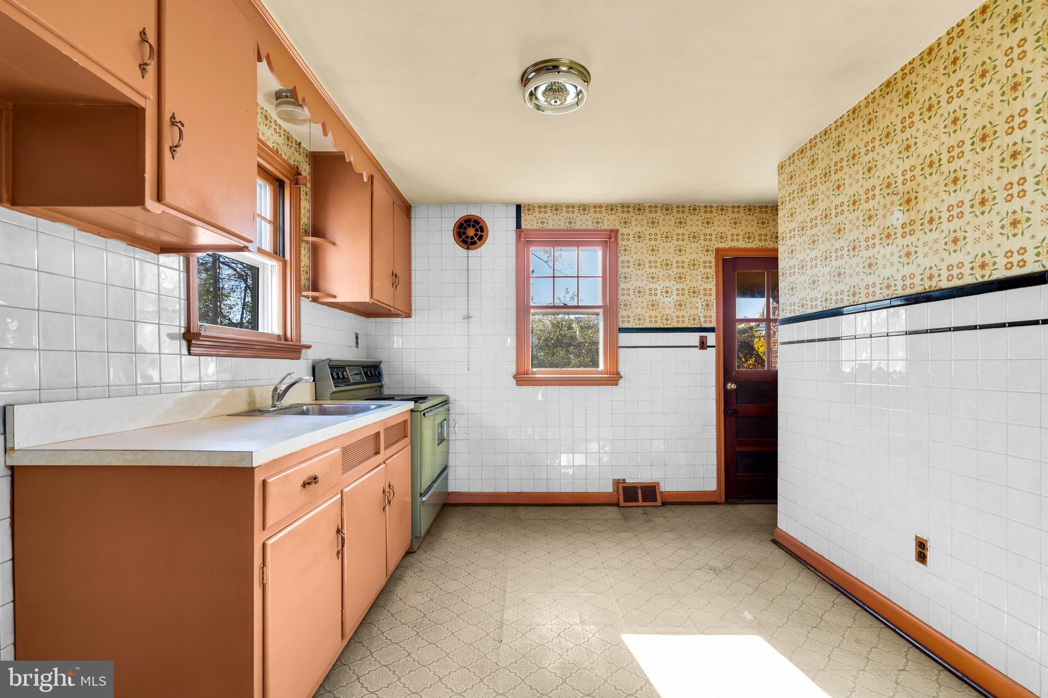 CEDAR HOLLOW - FEASTERVILLE - Residential