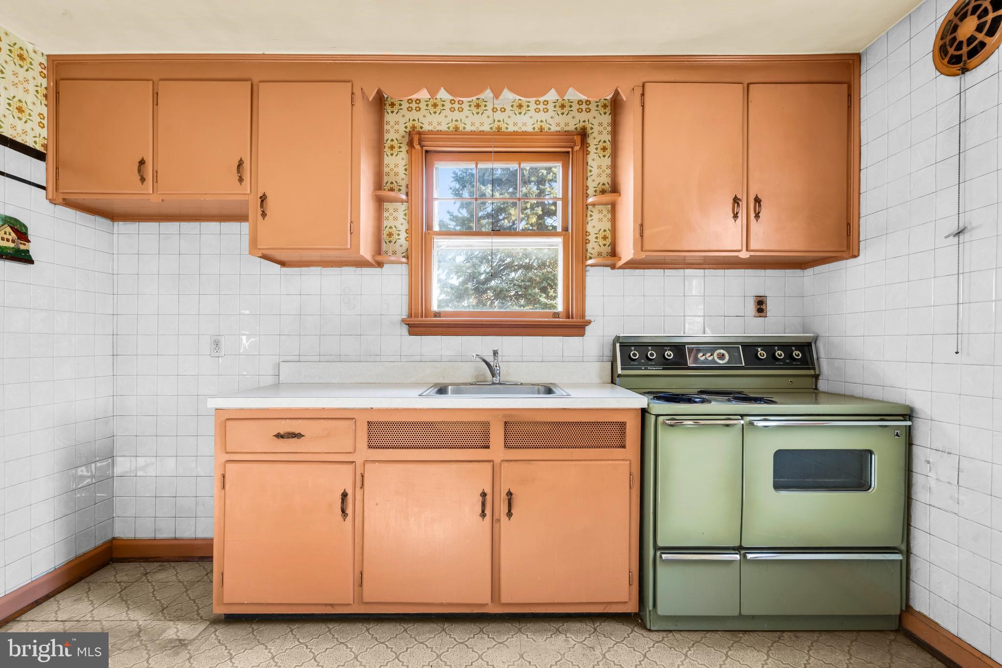 CEDAR HOLLOW - FEASTERVILLE - Residential