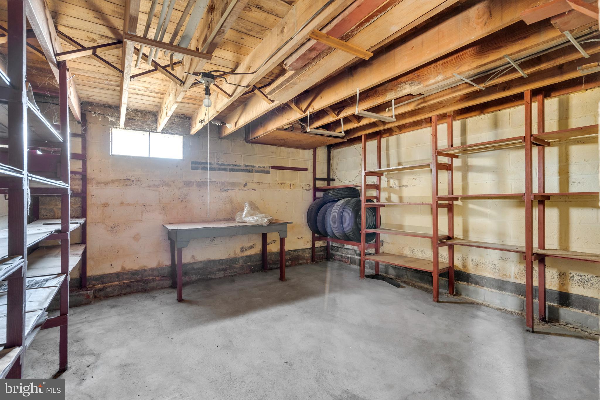 CEDAR HOLLOW - FEASTERVILLE - Residential