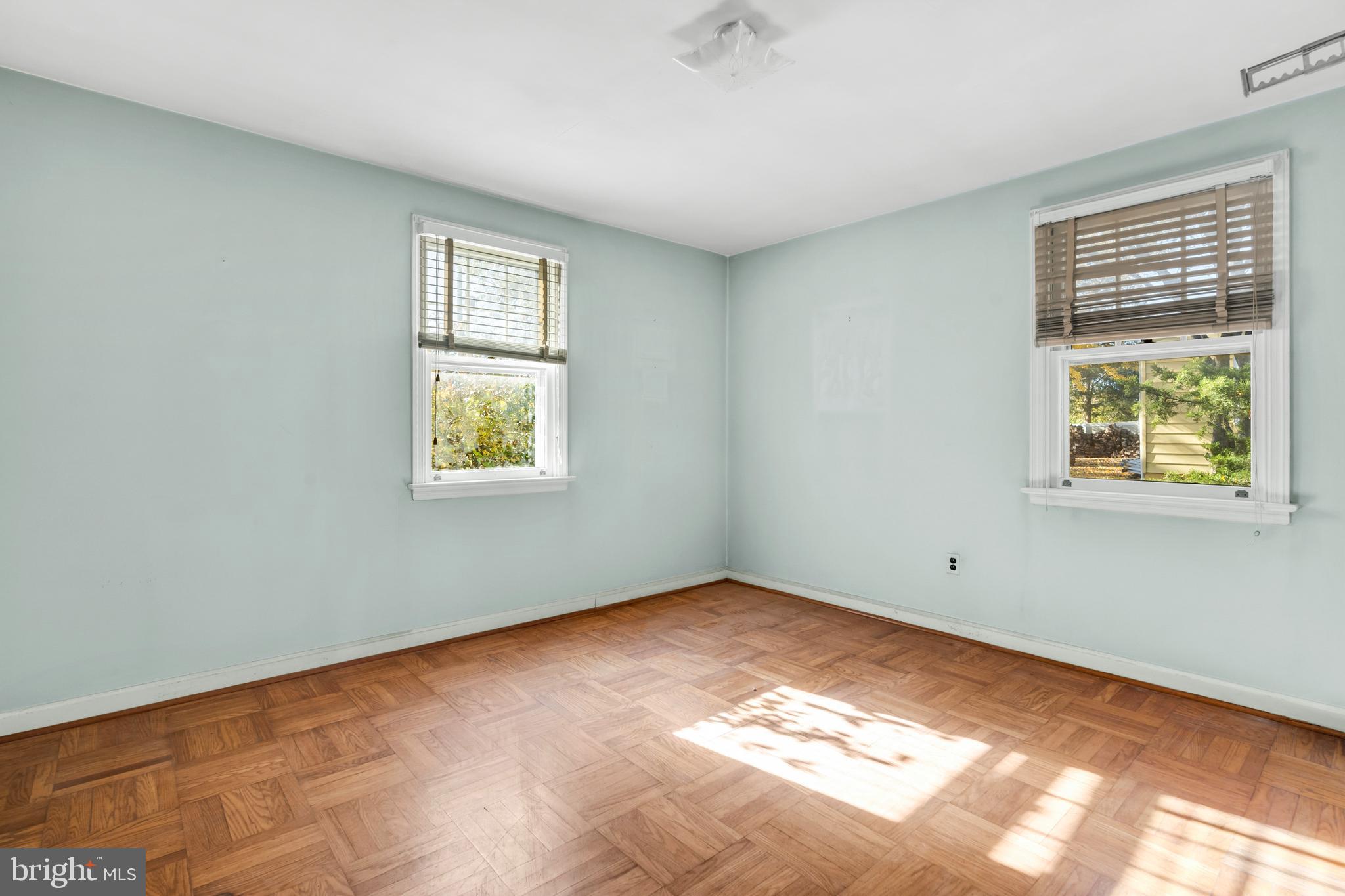 CEDAR HOLLOW - FEASTERVILLE - Residential