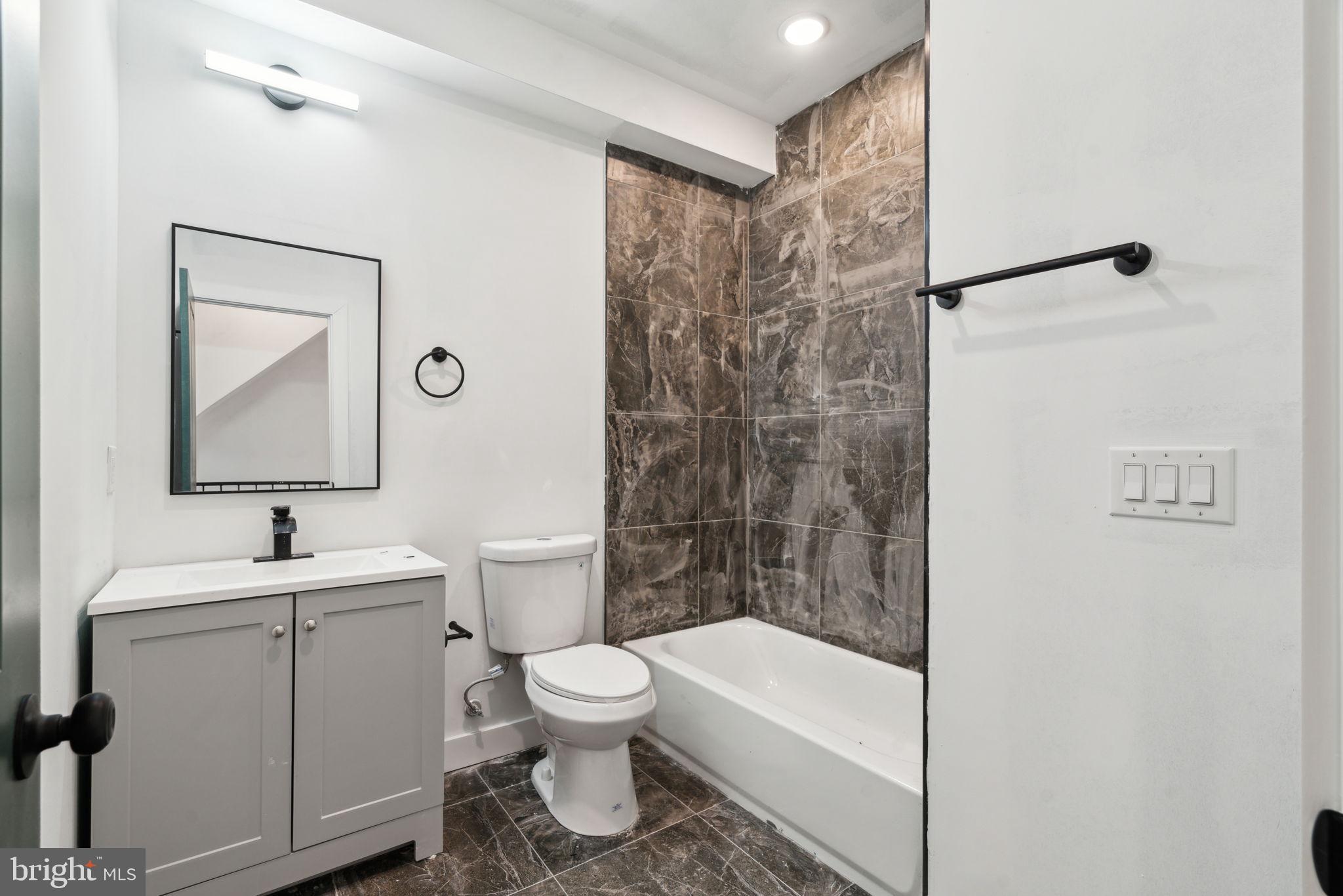 BELMONT - Residential Lease