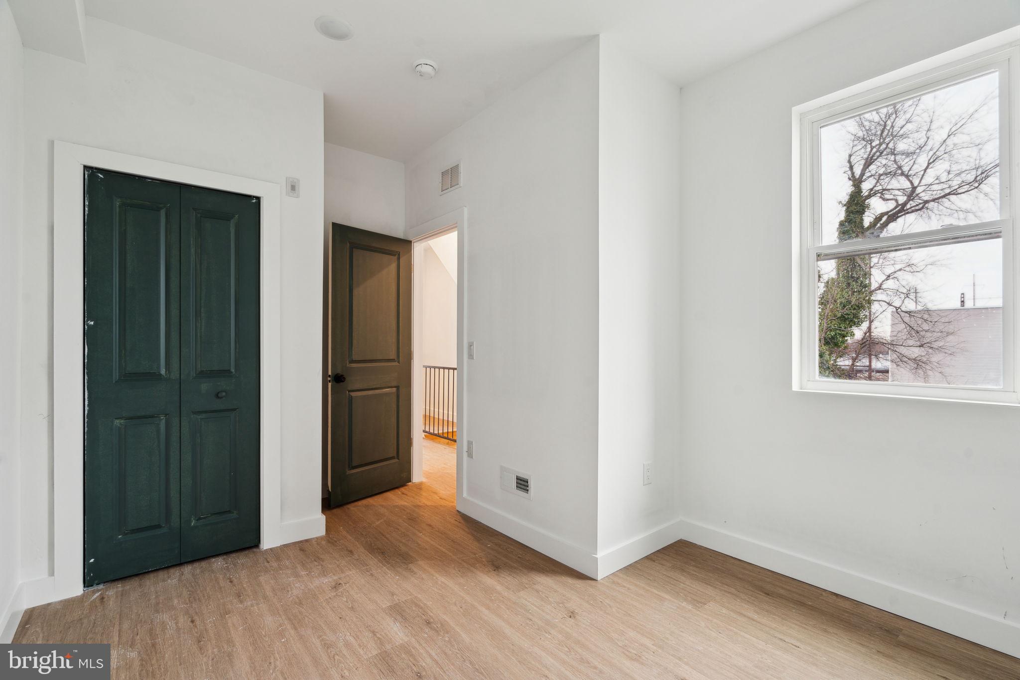 BELMONT - Residential Lease