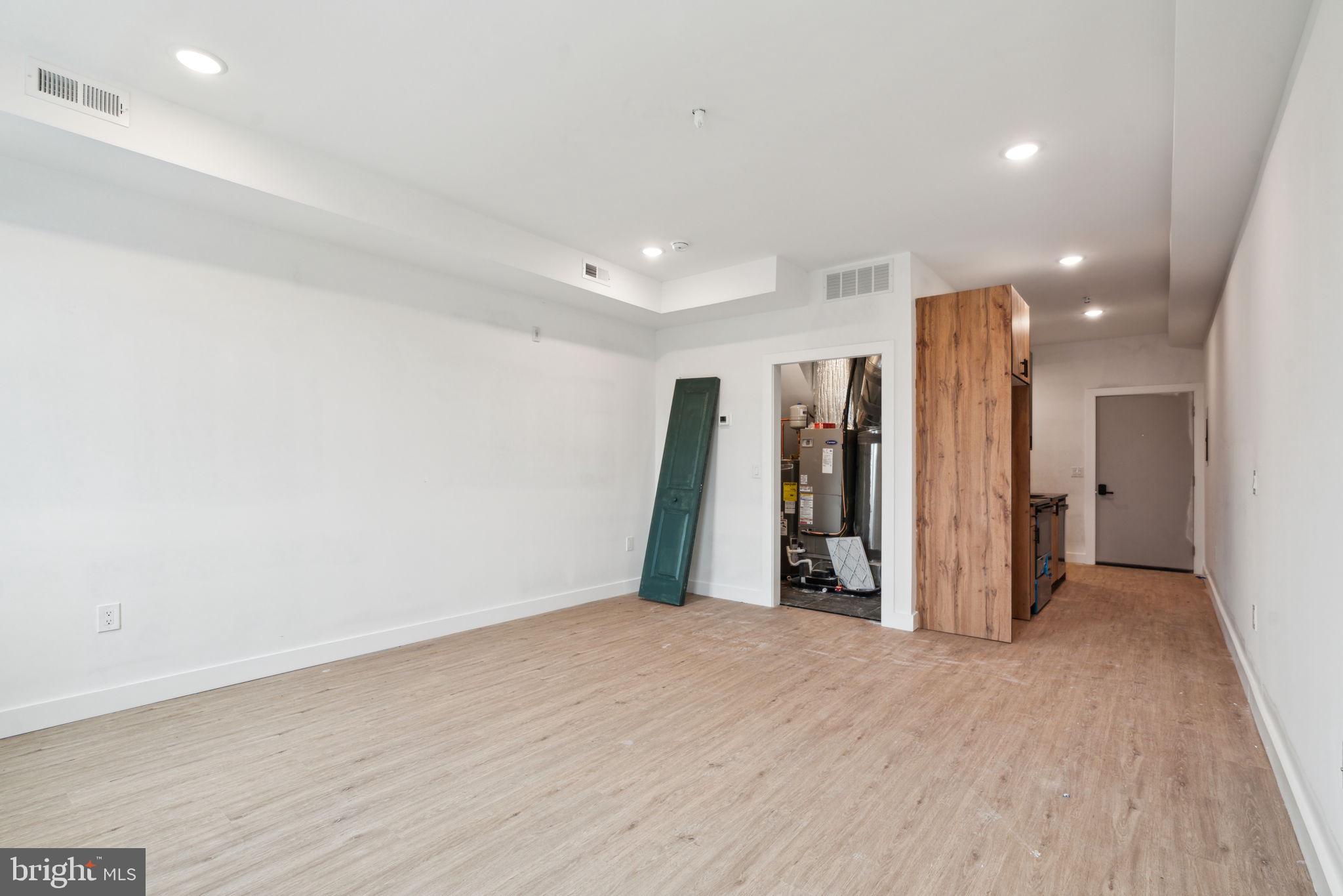 BELMONT - Residential Lease