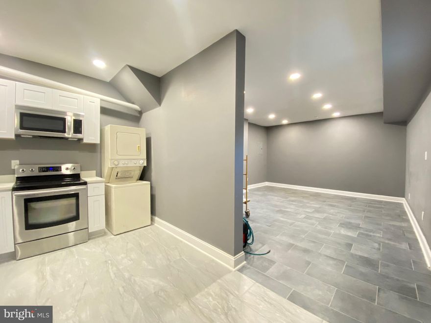 Available April 1! Check out the video tour! Open house Saturday March 29th @ 1-1:30 pm!

Location location location! This apartment has access to a shared ROOFTOP and it is just 1 block away from Girard Ave, shops, and public transportation can take you anywhere in Philly just in 10 min. Tons of free parking on the block as well!

Enjoy  modern kitchen appliances, spacious interior, and amazing finishes! The kitchen has beautiful stainless steel appliances, you have 2 rooms or 1 room and a den. The living room can fit a large L-shaped couch, coffee table, and whatever else you have. Because it is a corner property and your windows are facing south, you have lots of direct natural light all day long! 

The apartment comes with central AC and heating, a washer, and a dryer. Tenants pay for electricity, wifi, and water.  $20 per person water charge. First, last, and security is required to move in.