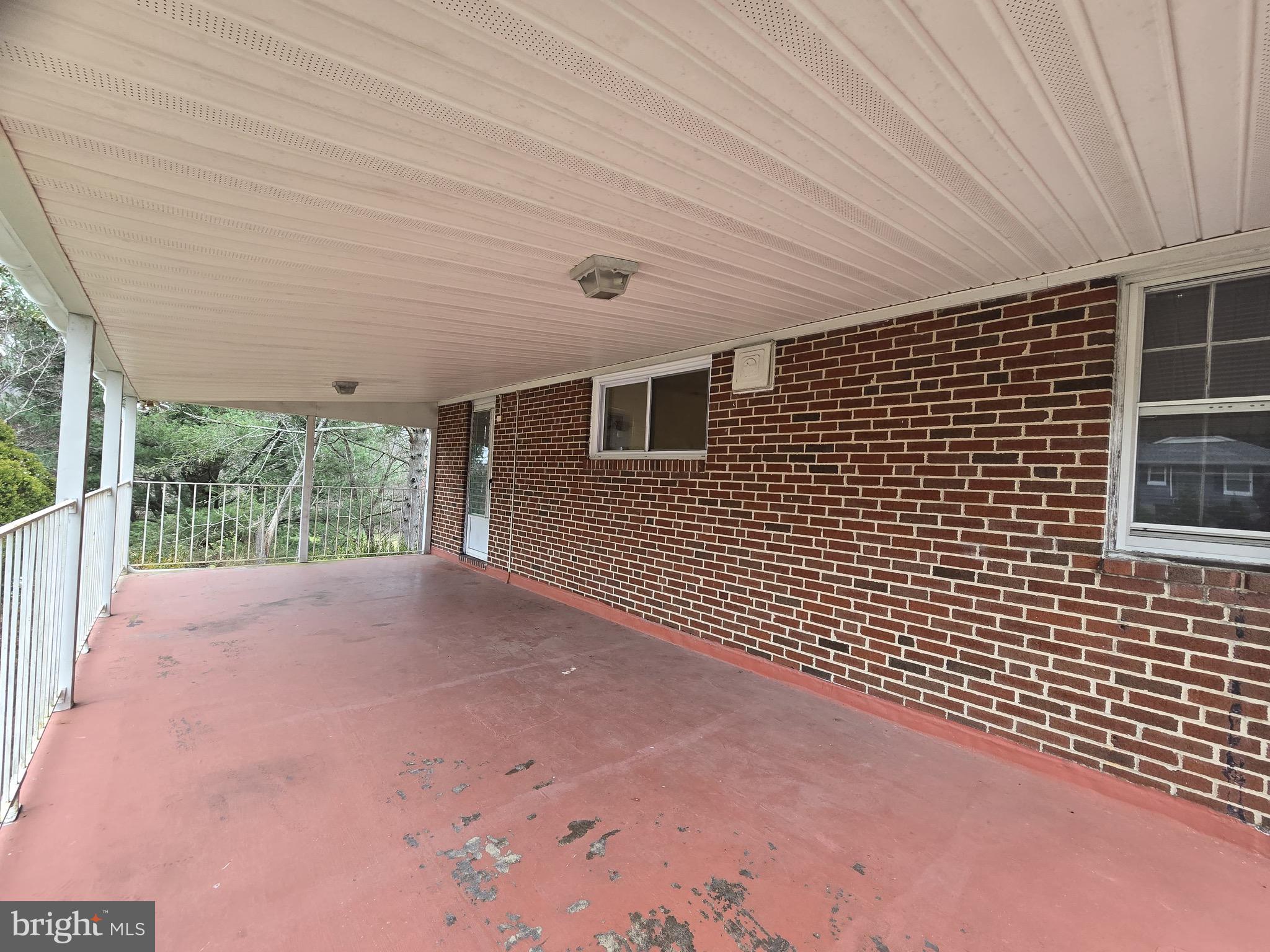 CHESTNUT HILL - Residential Lease