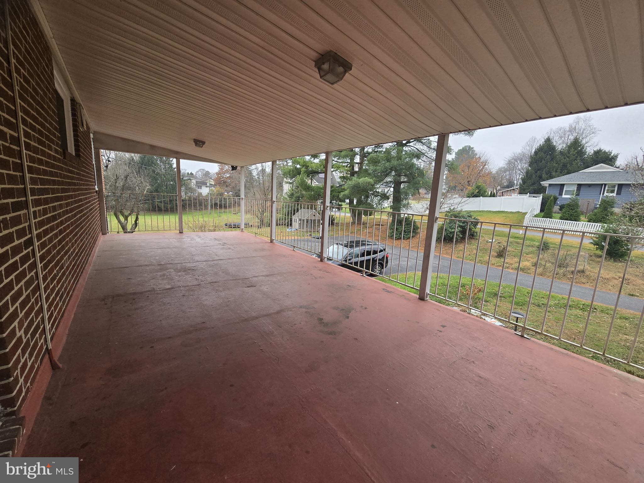 CHESTNUT HILL - Residential Lease