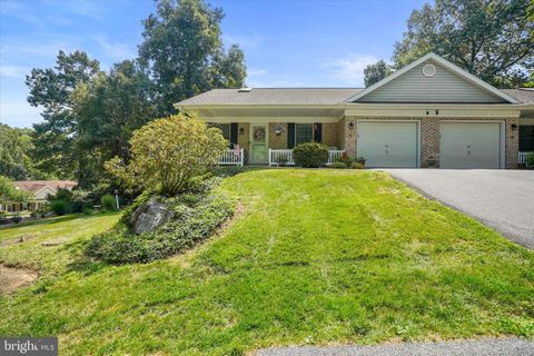 Photo of 41 TIMBER VILLA, ELIZABETHTOWN, PA 17022 (MLS # PALA2024580)