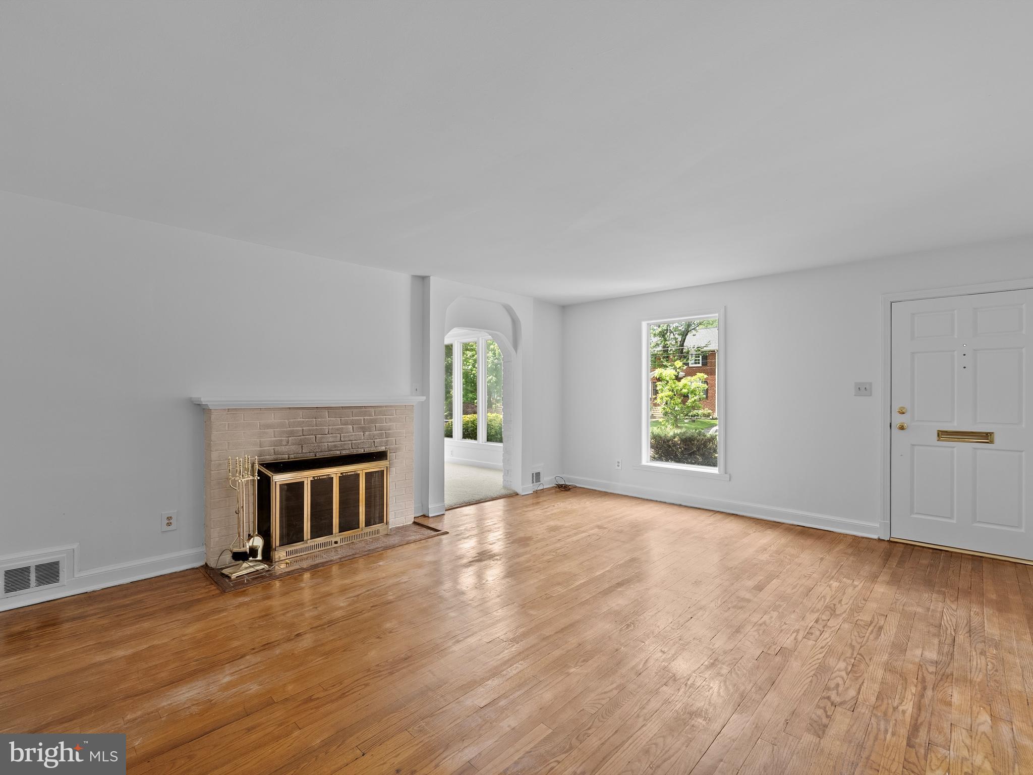 11 S HUDSON STREET