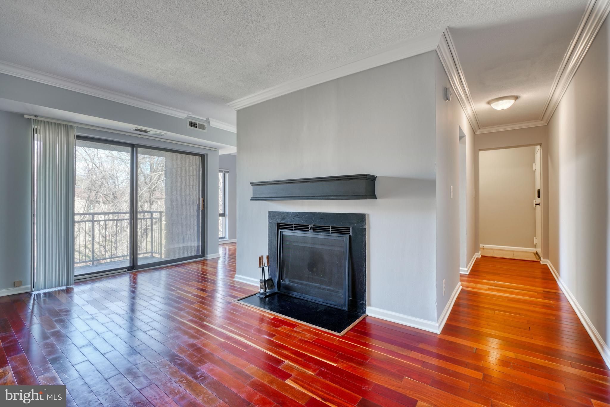 VILLAGE OF LONG REACH - Residential