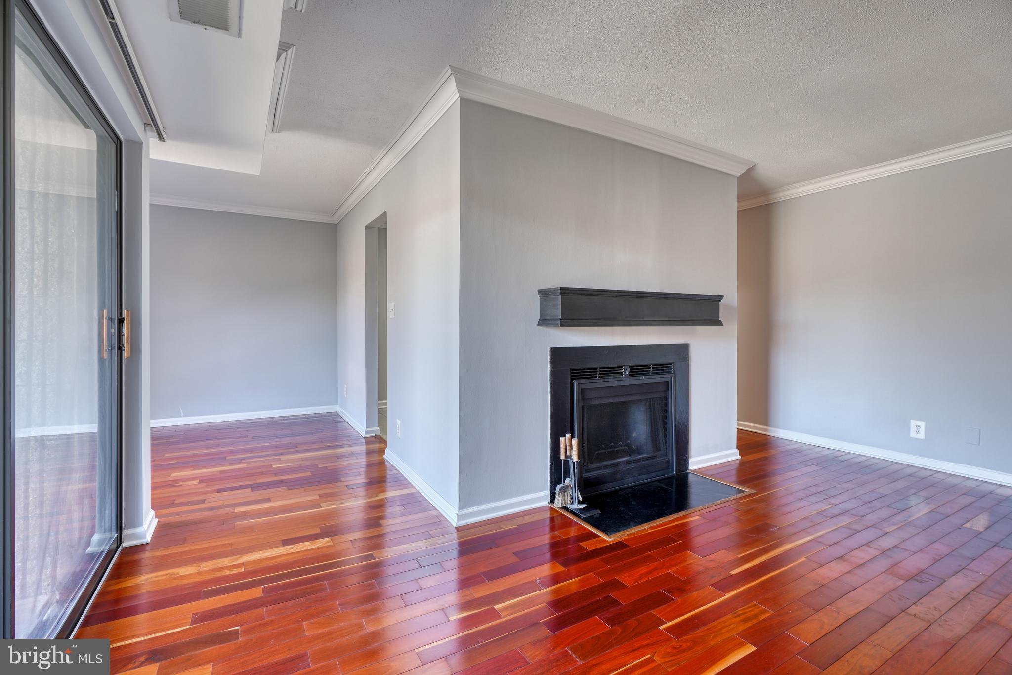 VILLAGE OF LONG REACH - Residential