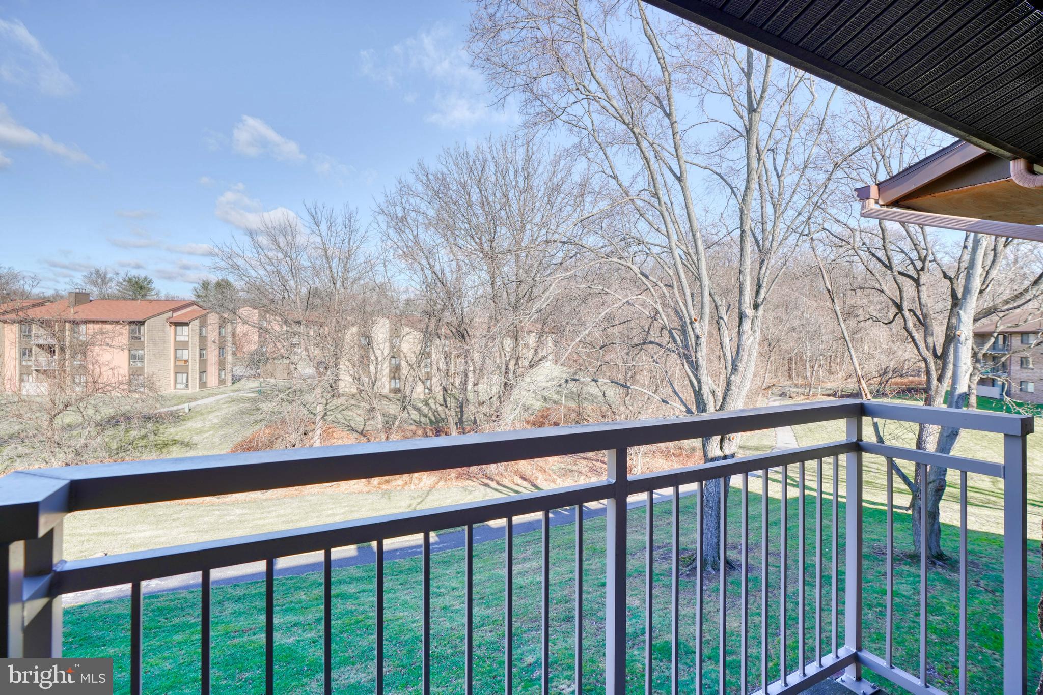 VILLAGE OF LONG REACH - Residential