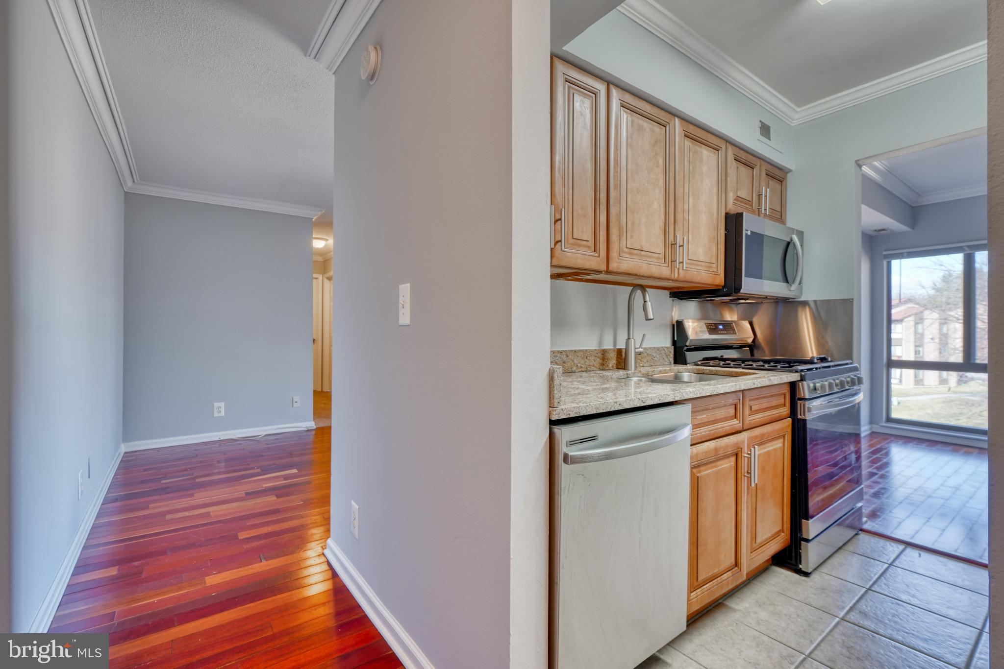 VILLAGE OF LONG REACH - Residential