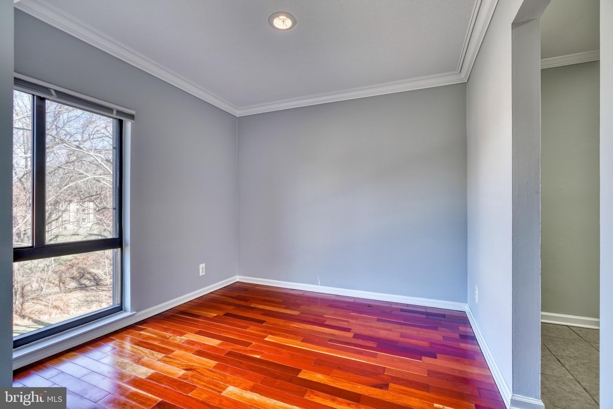 VILLAGE OF LONG REACH - Residential