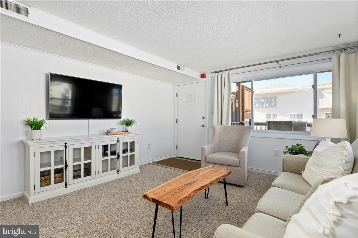 12102 ASSAWOMAN DRIVE 207B SEA LOFT